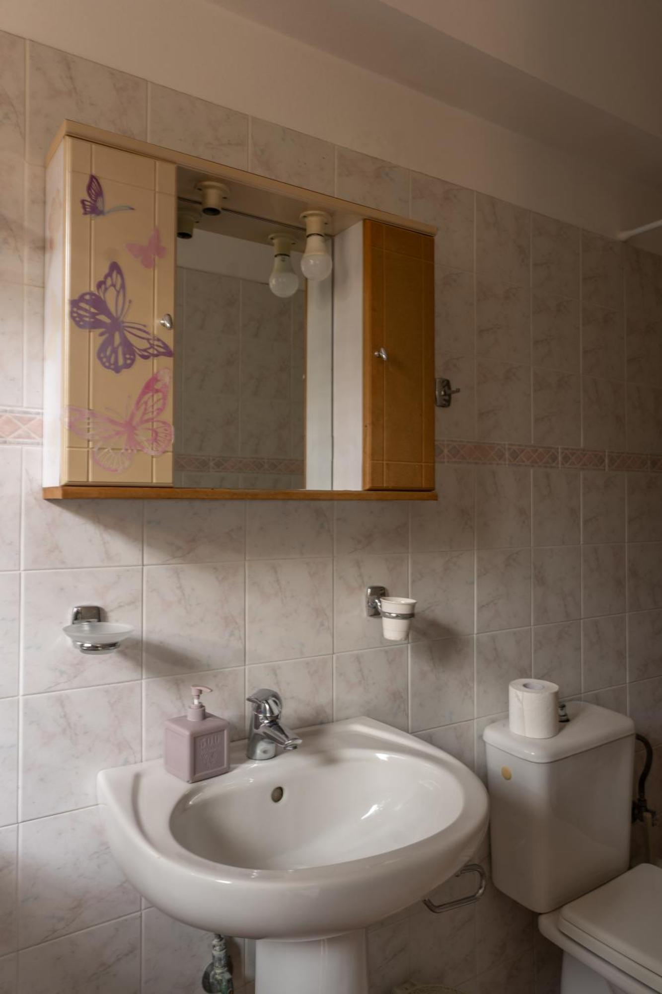 Central Studio - Fully Equiped. Ideal For Couples Патра Екстериор снимка